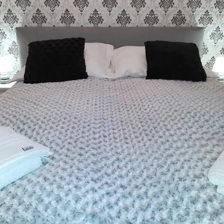 Apartament Reymonta Wrocław Buitenkant foto